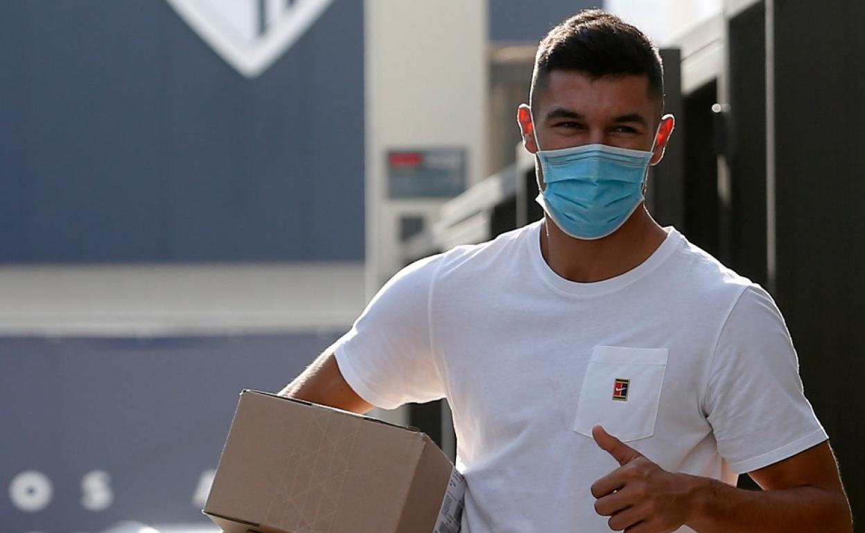 Diego González posa para SUR en una visita a La Rosaleda hace unas semanas.