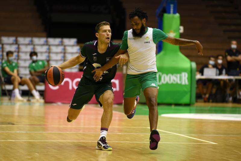 El Unicaja empieza la pretemporada con victoria. 