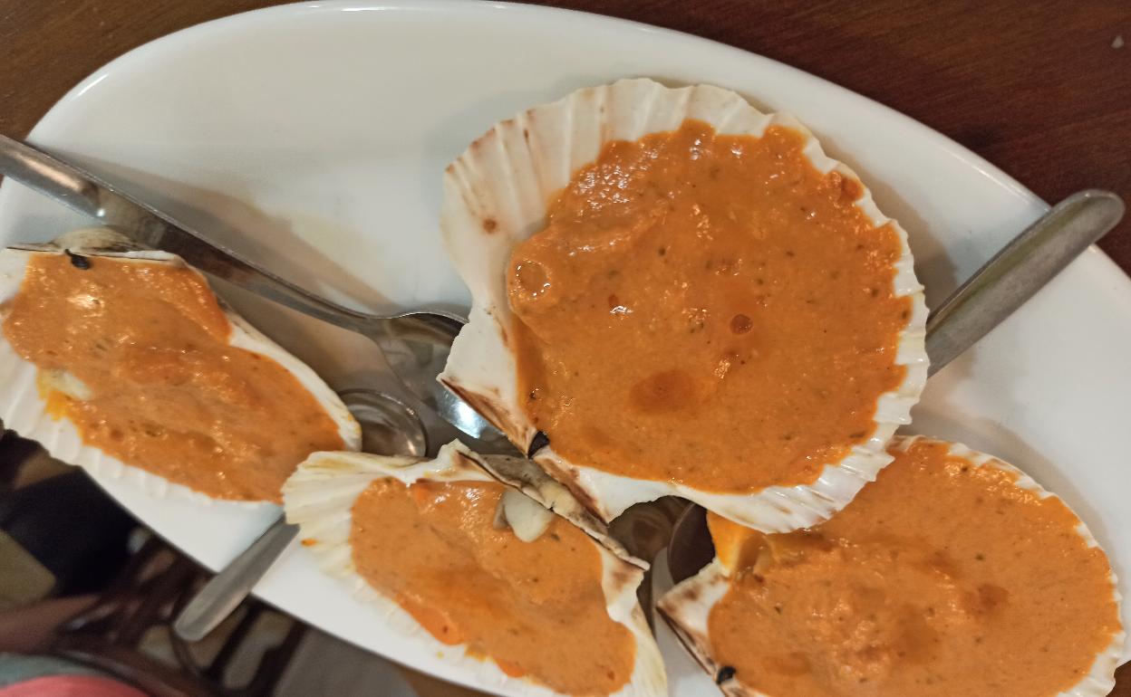 Vistas de uno de los platos afamados de La Peregrina. 