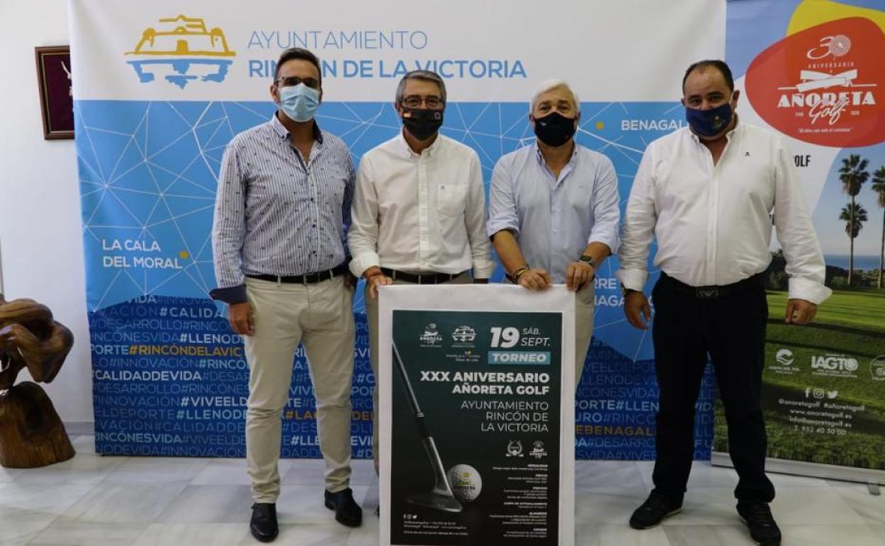 Acto de presentación del torneo en el Ayuntamiento. 