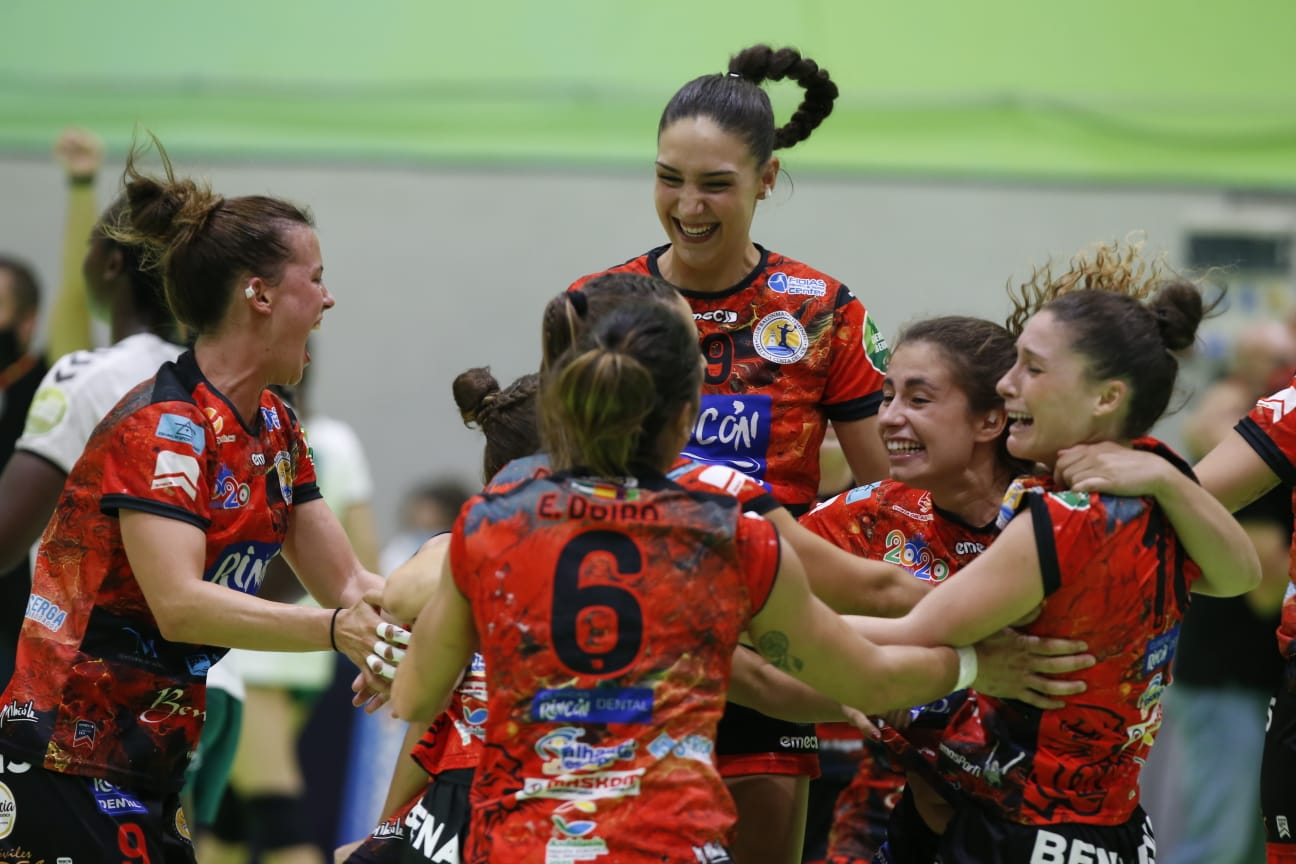 El Rincón Fertilidad se enfrentó al Balonmano Elche en Alhaurín de la Torre