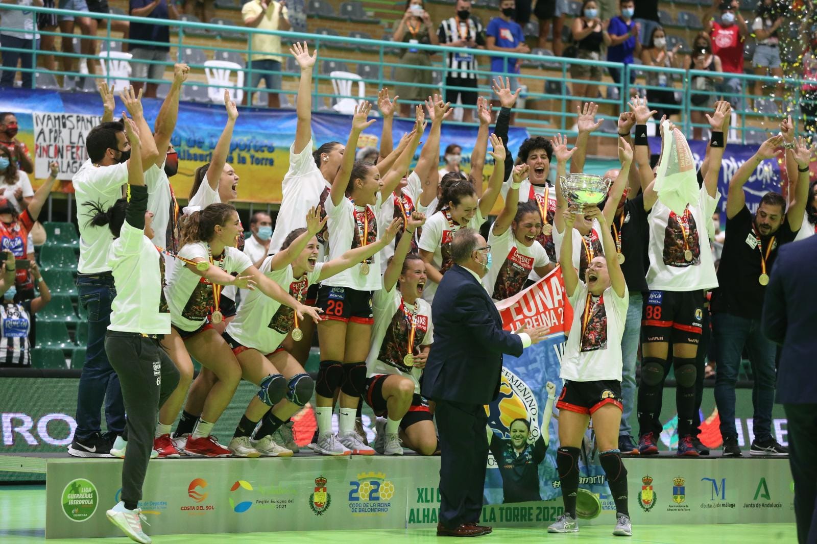 El Rincón Fertilidad se enfrentó al Balonmano Elche en Alhaurín de la Torre