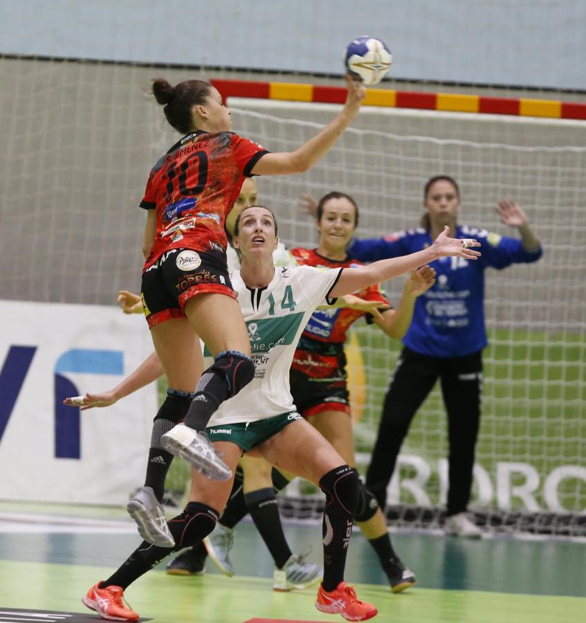 El Rincón Fertilidad se enfrentó al Balonmano Elche en Alhaurín de la Torre