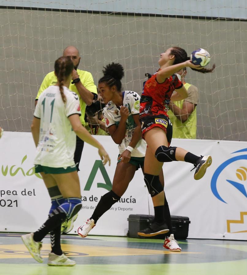 El Rincón Fertilidad se enfrentó al Balonmano Elche en Alhaurín de la Torre