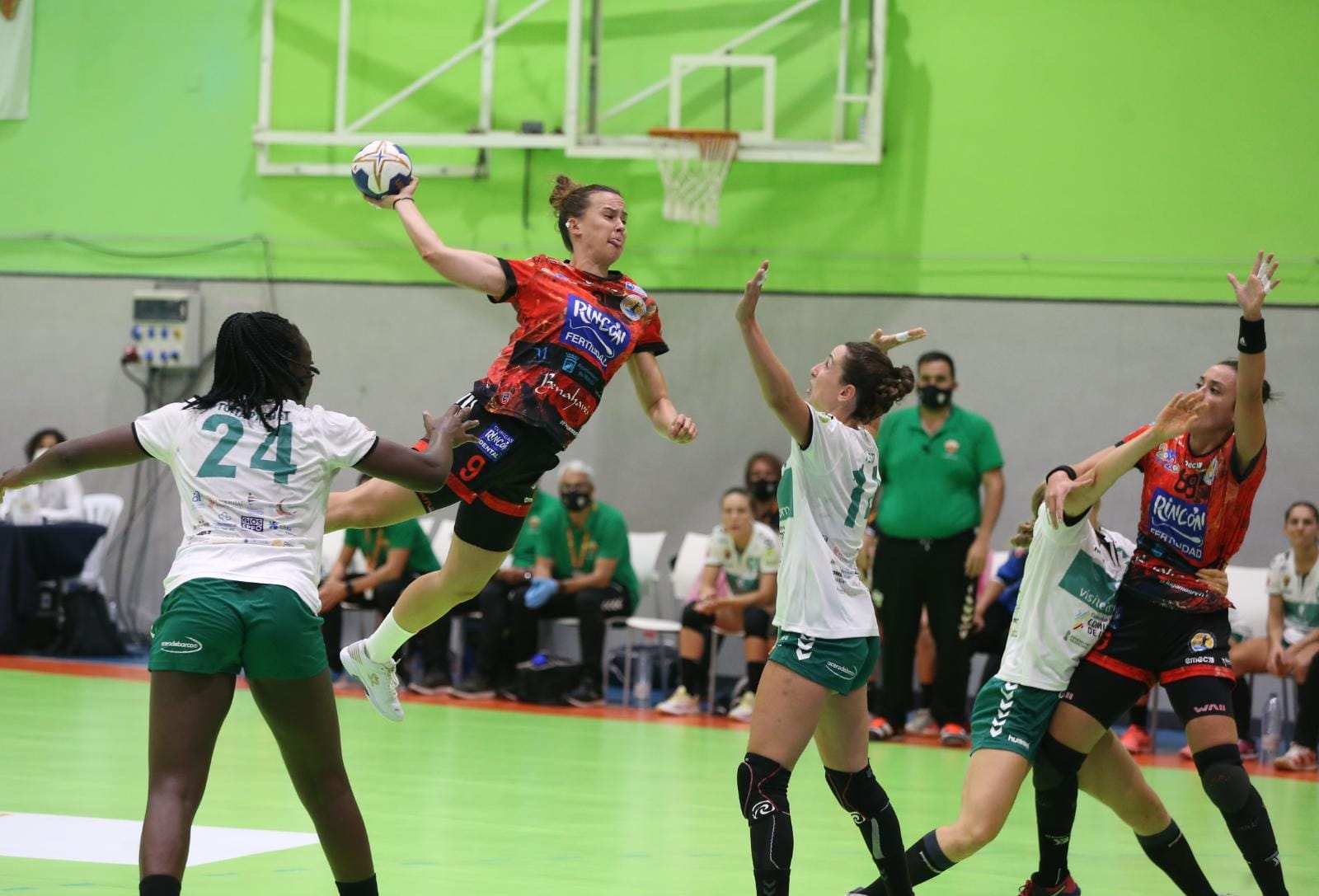 El Rincón Fertilidad se enfrentó al Balonmano Elche en Alhaurín de la Torre