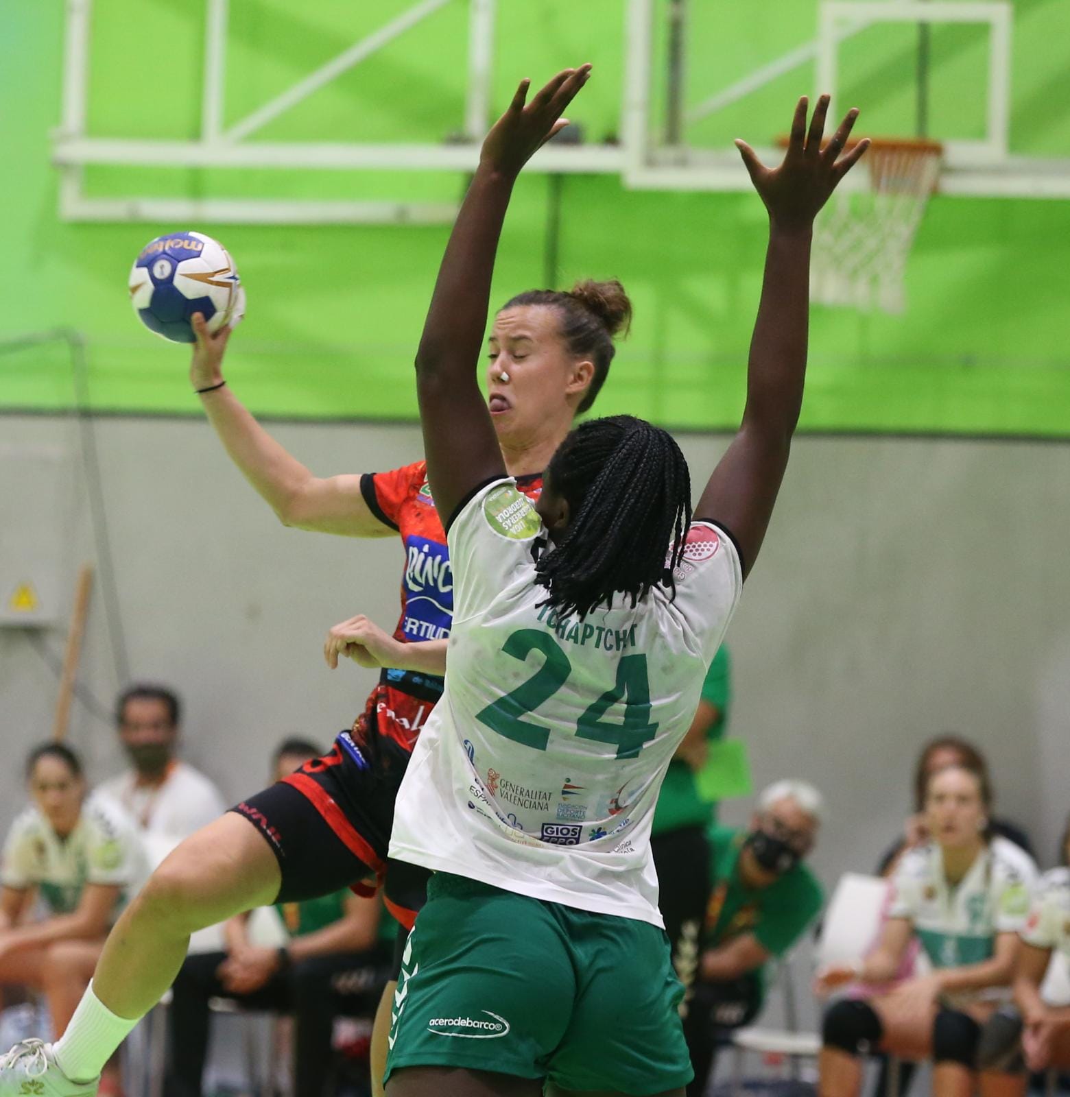 El Rincón Fertilidad se enfrentó al Balonmano Elche en Alhaurín de la Torre