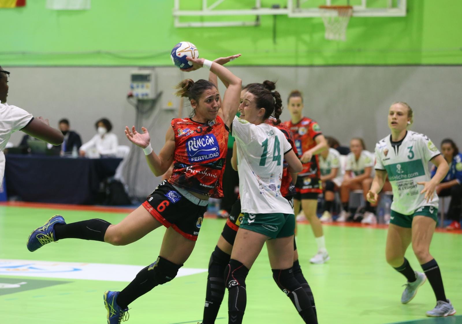 El Rincón Fertilidad se enfrentó al Balonmano Elche en Alhaurín de la Torre