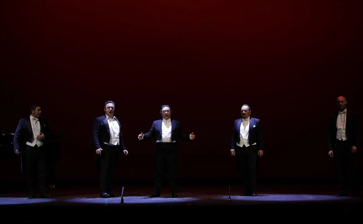 Raúl D'Abreu, Juan Carlos Barona, Pablo Prados, Luis Pacetti y José Balestrini. 