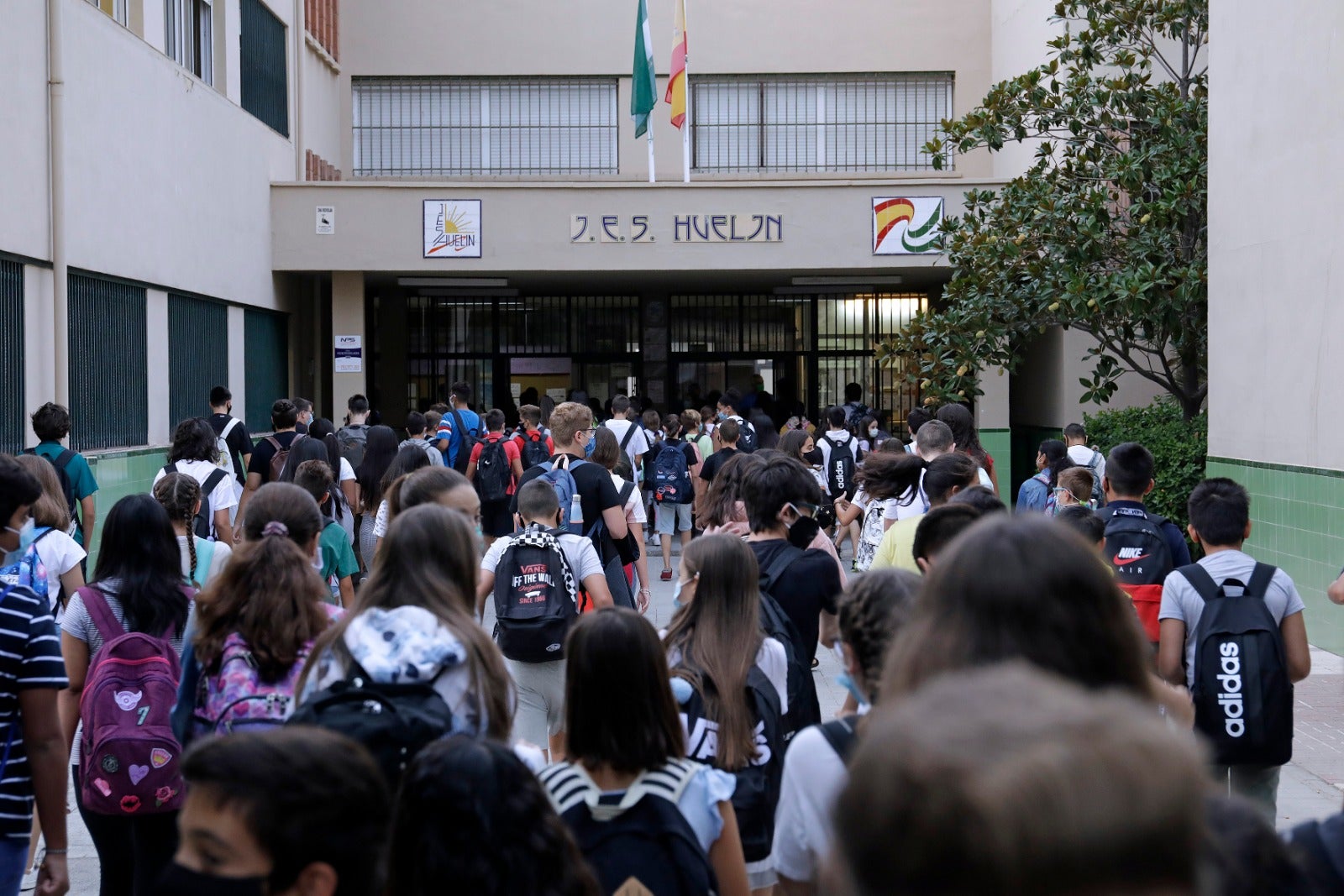 Los institutos públicos de Málaga han optado en su mayoría por la incorporación progresiva de los alumnos. Hoy también comienza el curso en enseñanzas artísticas superiores y escuelas de idiomas