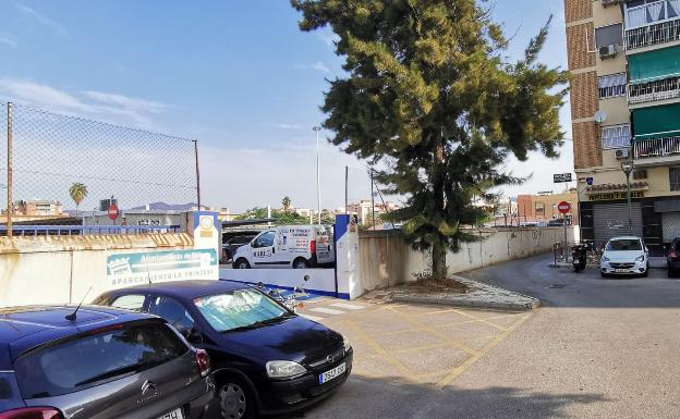 El 'parking' será desmantelado para poder ampliar la calle Carril de la Cordobesa. 