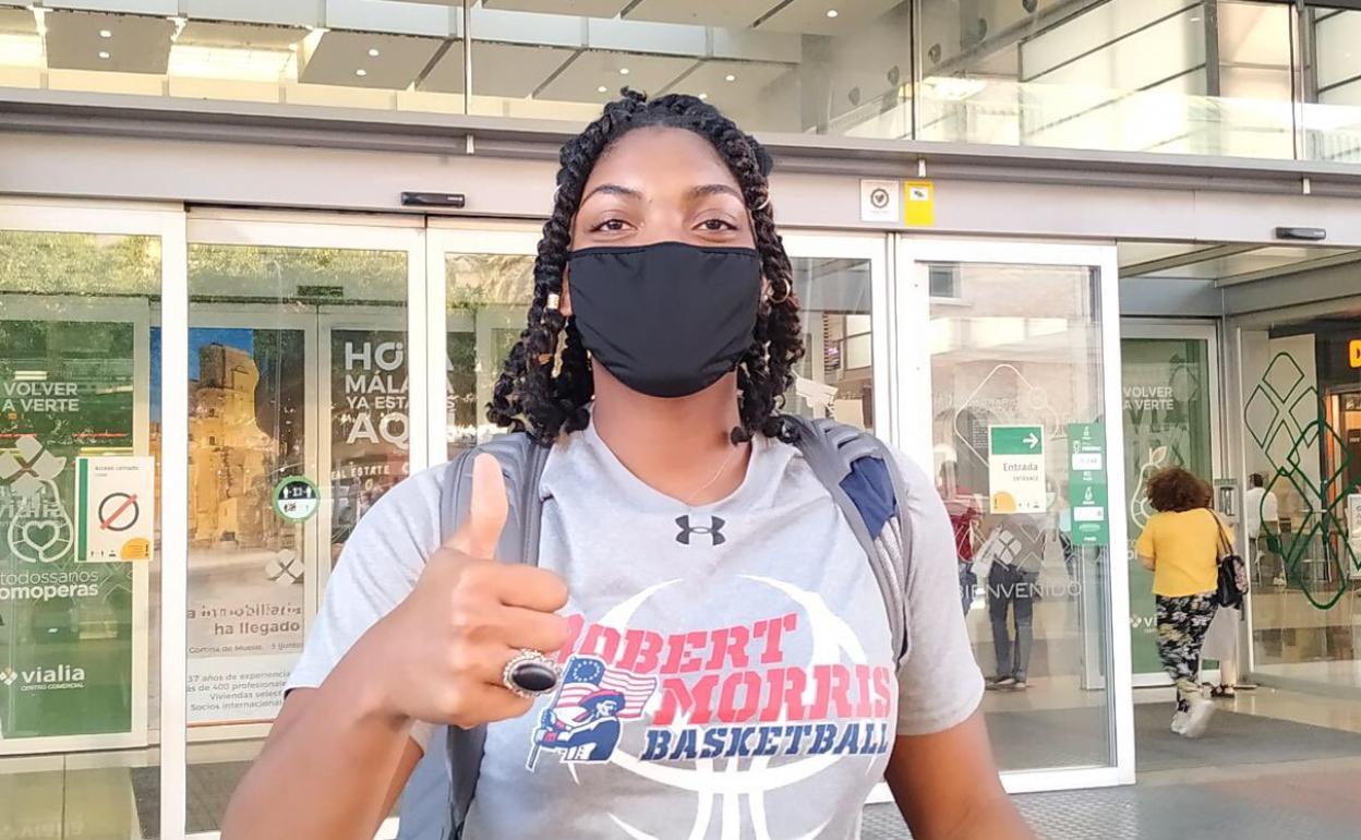 Ezeigbo, a su salida del María Zambrano. 