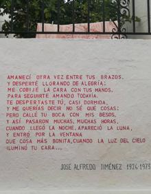 Imagen secundaria 2 - Bolero en el Parque de las Camaretas. Abajo, el romanticismo tiene un lugar importante en este itinerario. Y letra de un célebre bolero de José Alfredo Jiménez.