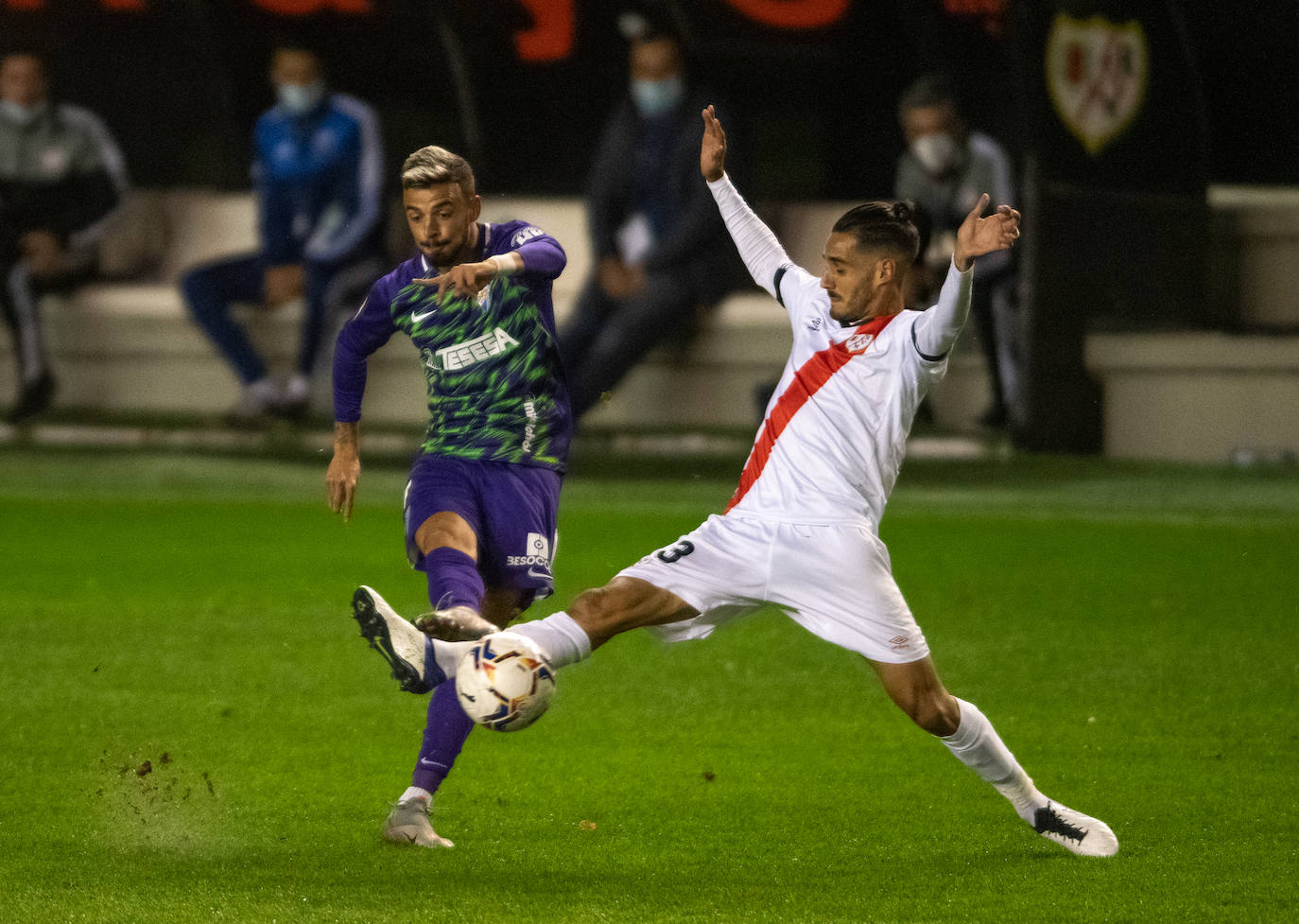 El Málaga fue a remolque todo el partido 