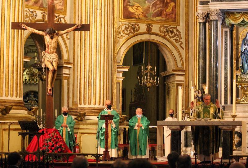 El Cristo Mutilado (ahora llamado de la Clemencia) ha recuperado la pierna derecha y el pie izquierdo.