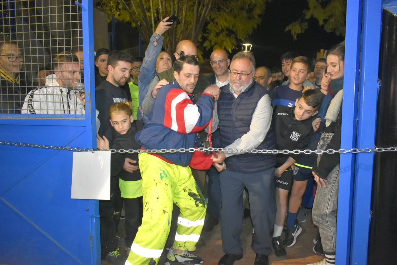 El reto del malagueño Javier García revoluciona el concepto de pistas deportivas