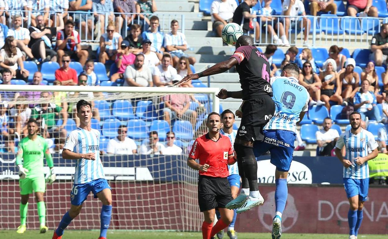 Una imagen del último Málaga-Sporting en Segunda. 