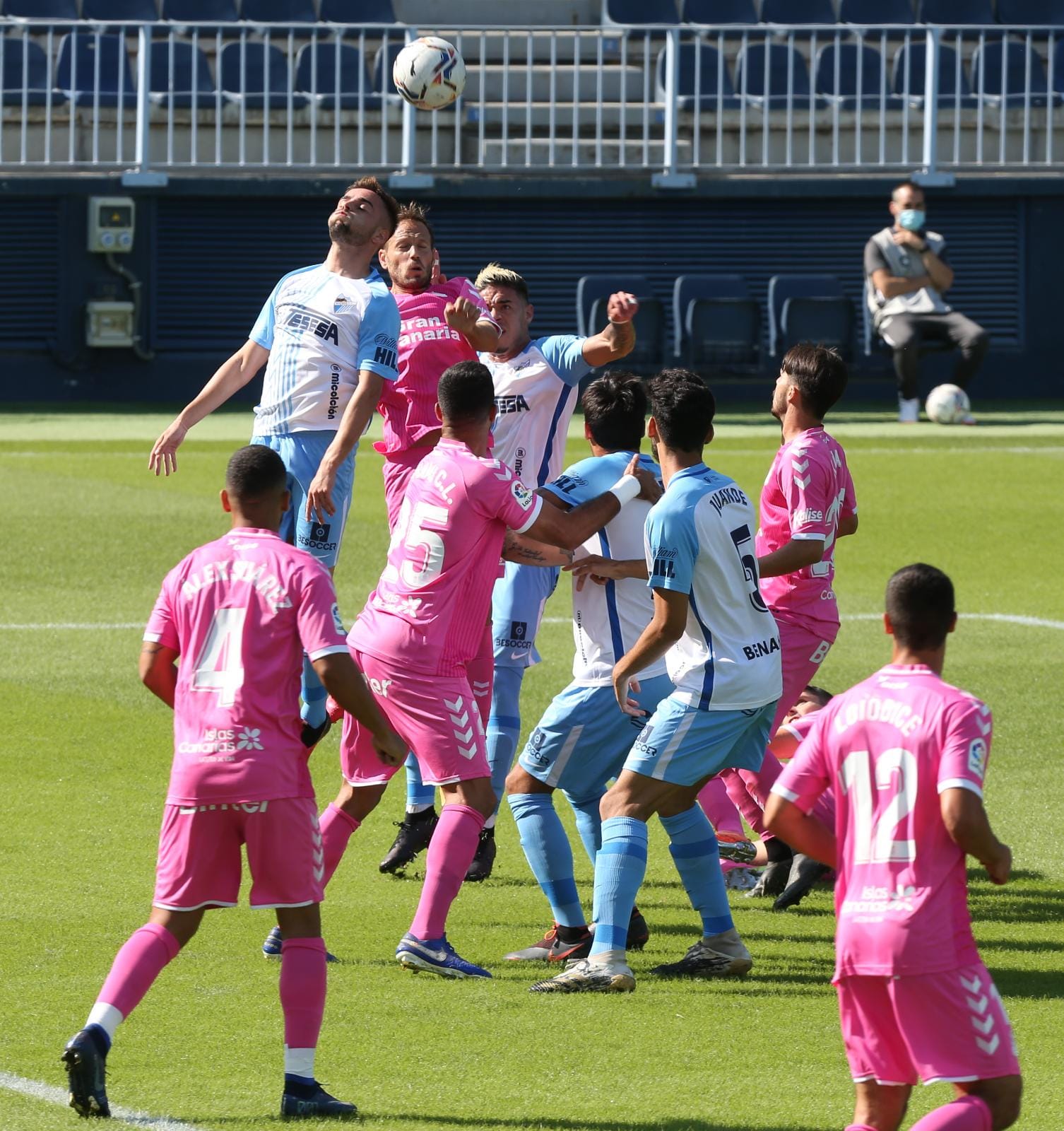 Los de Pellicer se enfrenta al imprevisible Las Palmas tras el sonoro batacazo en Vallecas.