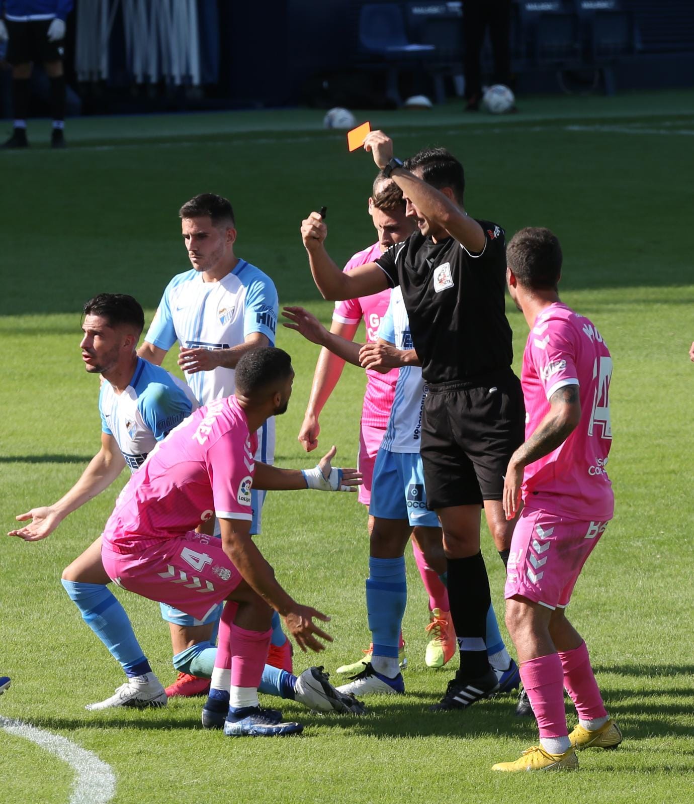 Los de Pellicer se enfrenta al imprevisible Las Palmas tras el sonoro batacazo en Vallecas.