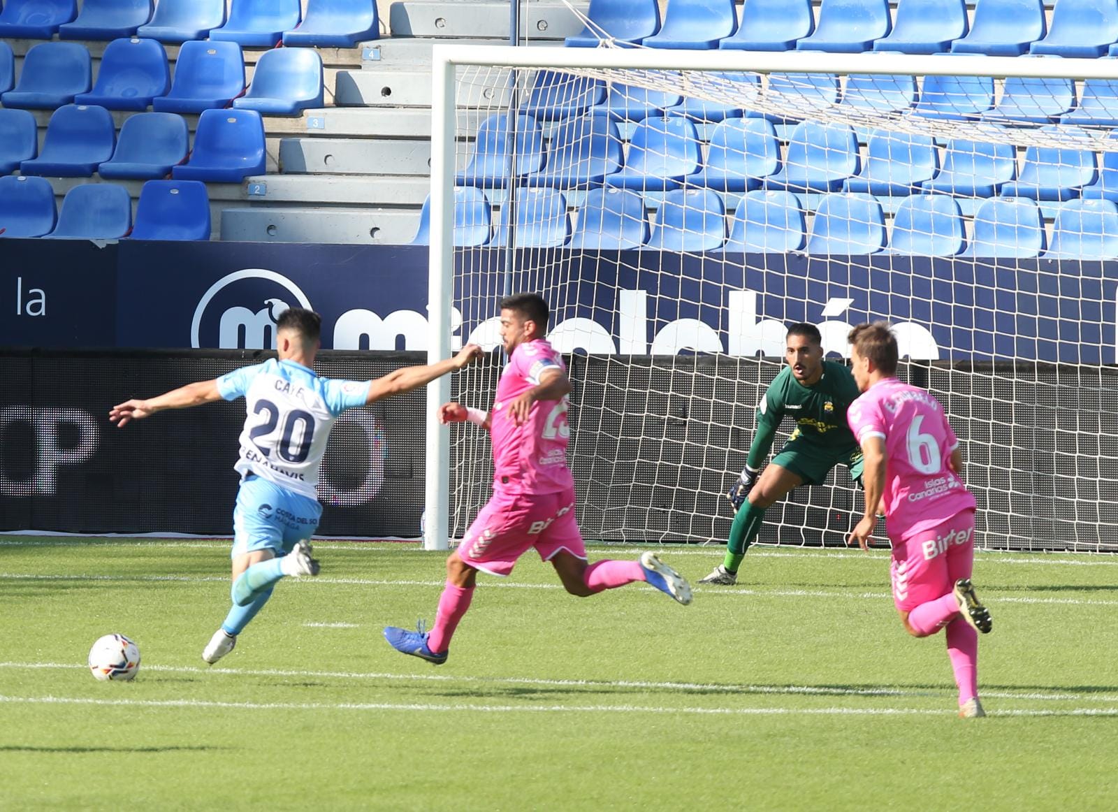 Los de Pellicer se enfrenta al imprevisible Las Palmas tras el sonoro batacazo en Vallecas.