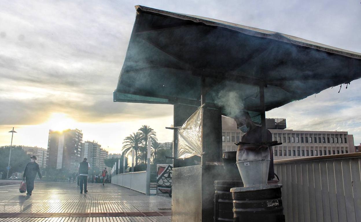 Antonio Bermúdez, en su puesto del Puente de Tetuán