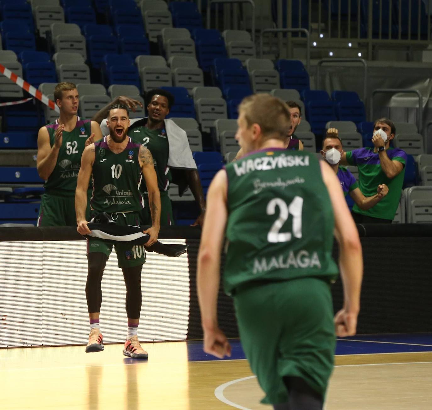 El Unicaja afrontó el encuentro con 11 profesionales 