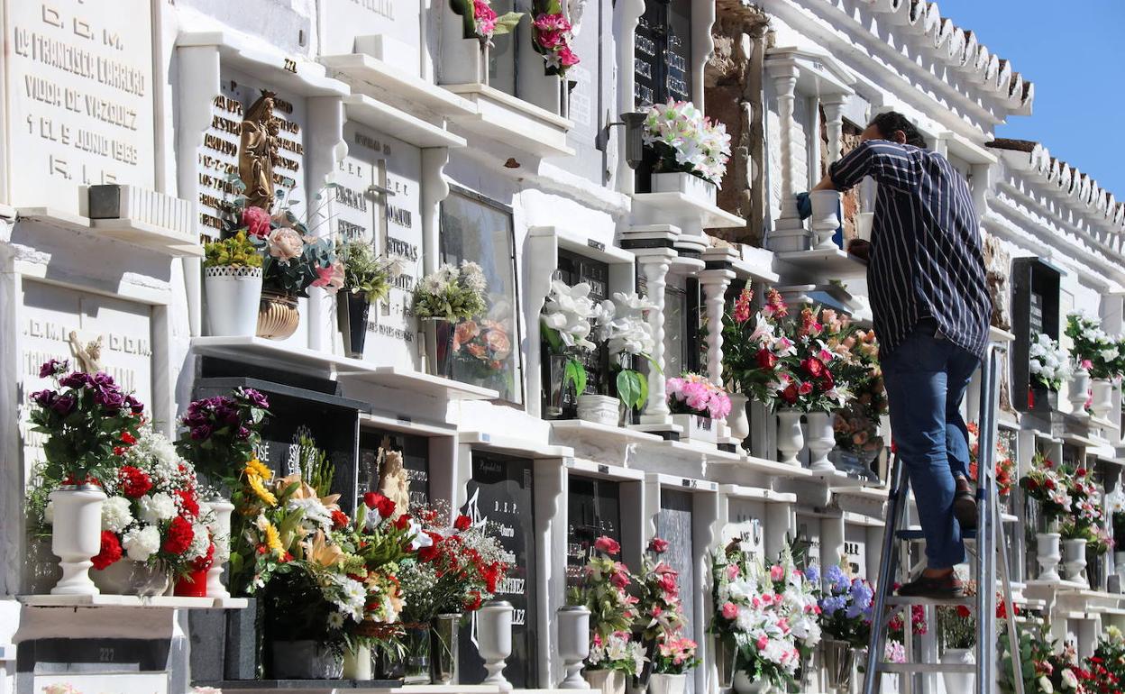 Ronda establece turnos de visitantes, de media hora, al Cementerio por la Covid y el Día de Todos los Santos
