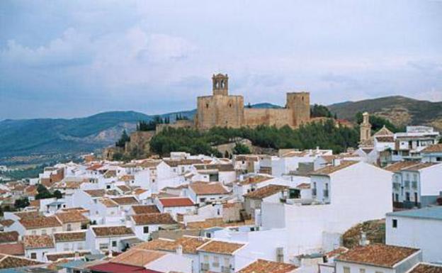 La Alcazaba de Antequera se puede visitar junto con la Real Colegiata de Santa María.