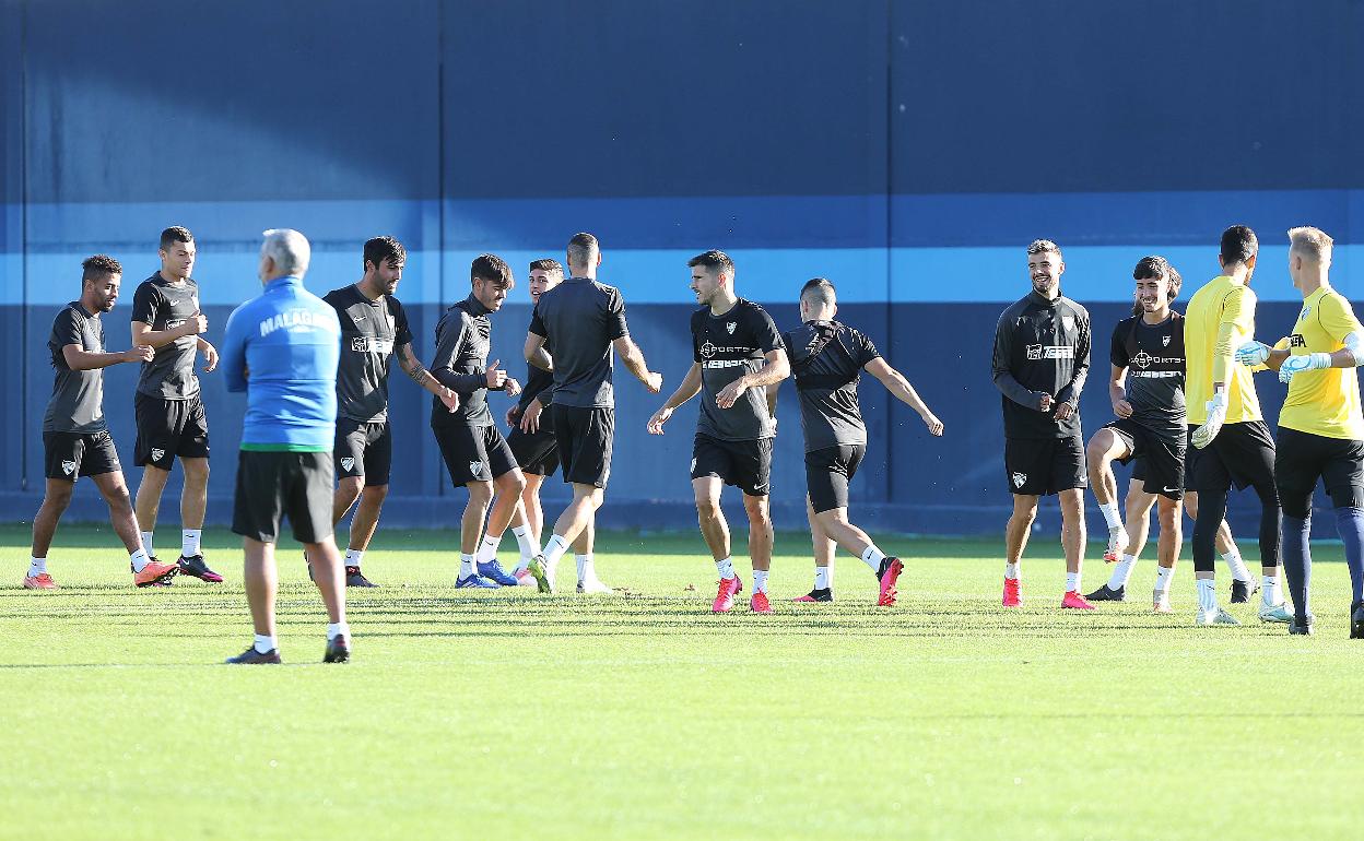 El Málaga viaja a Zaragoza con menos canteranos por el comienzo de la competición para el filial