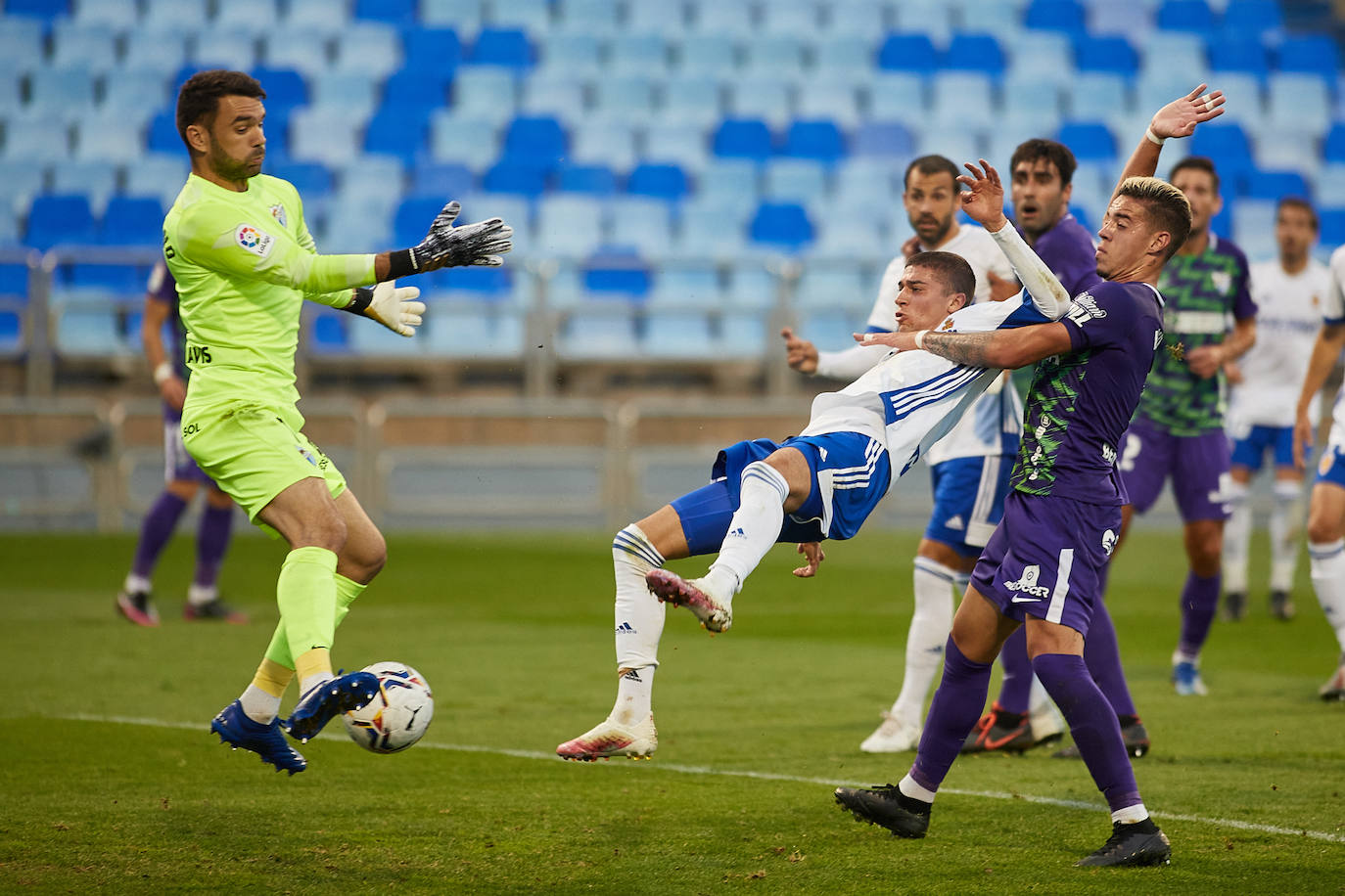 El Málaga sumó tres puntos en La Romareda 