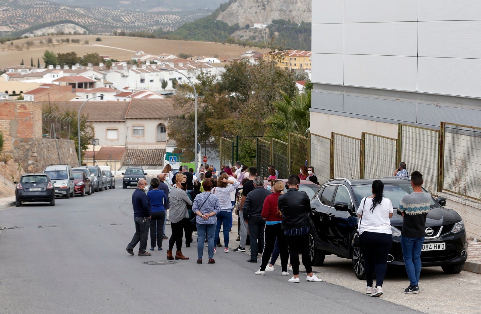 Un cribado masivo para detectar nuevos casos de coronavirus entre la población. Se ha citado a un total de 330 vecinos de manera voluntaria en el pabellón polideportivo municipal