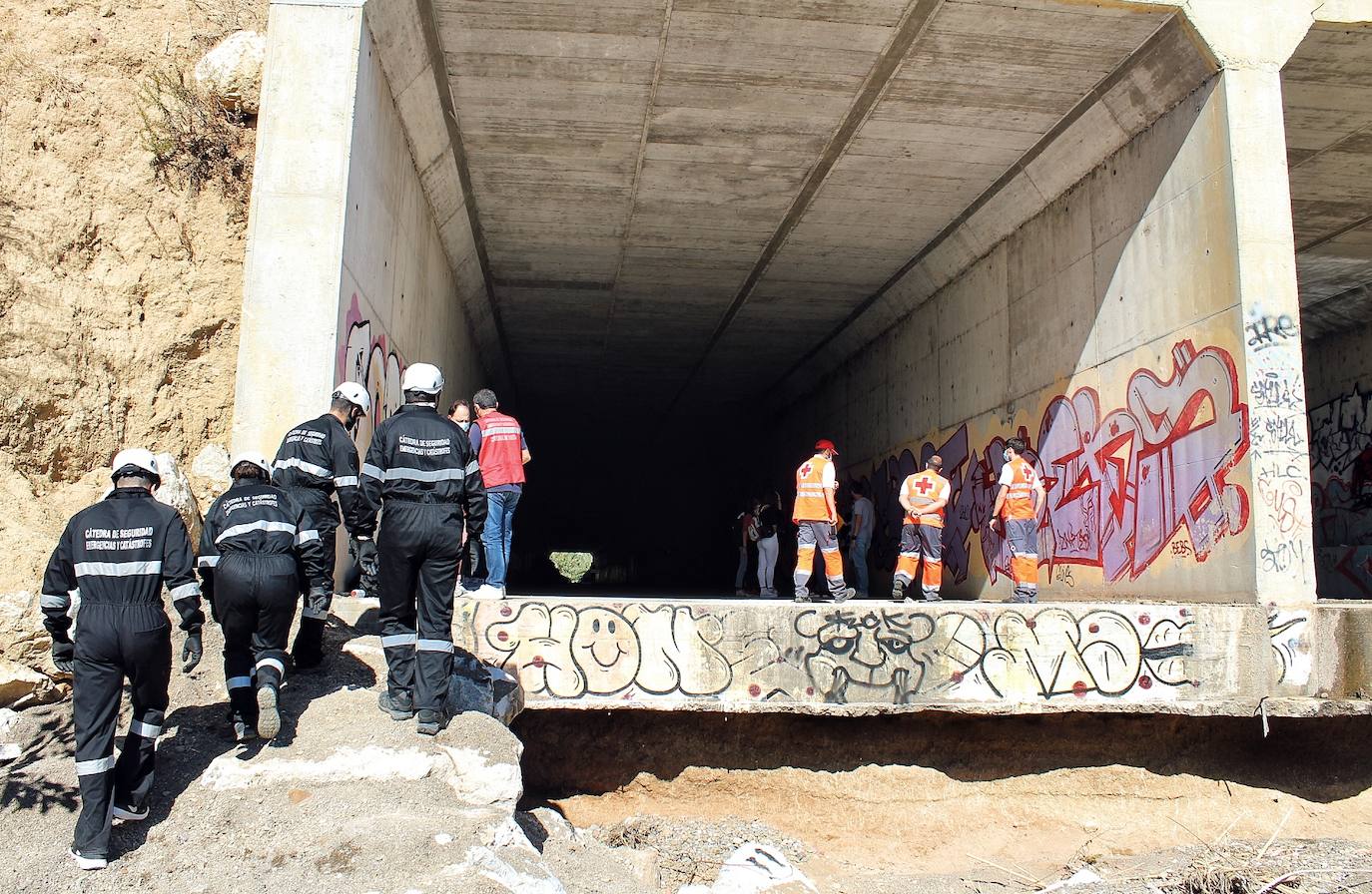 Han participado la Policía Local y Bomberos de Málaga, SUMMA, Cruz Roja y los alumnos del máster de Counseling e Intervención en Urgencias y Catástrofes 