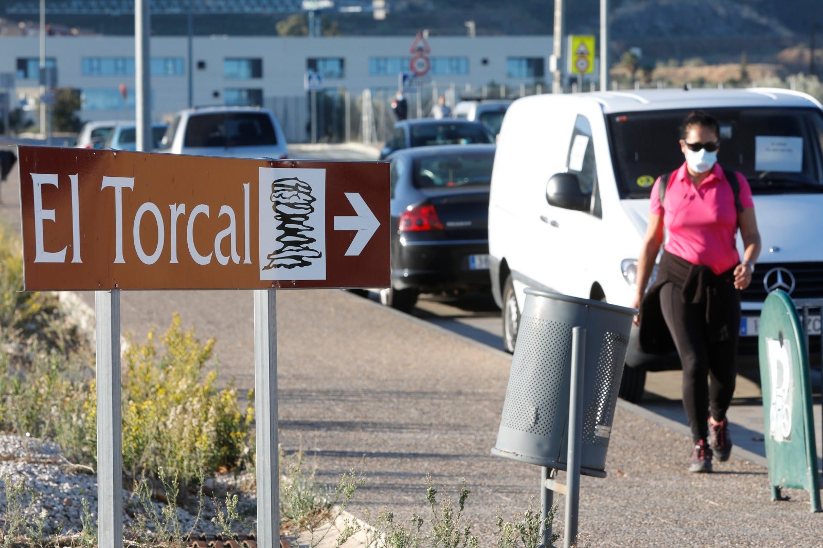 Las restricciones, que afectan a 19 municipios de la comarca hasta el 9 de noviembre, dejan una menor afluencia en las calles del municipio