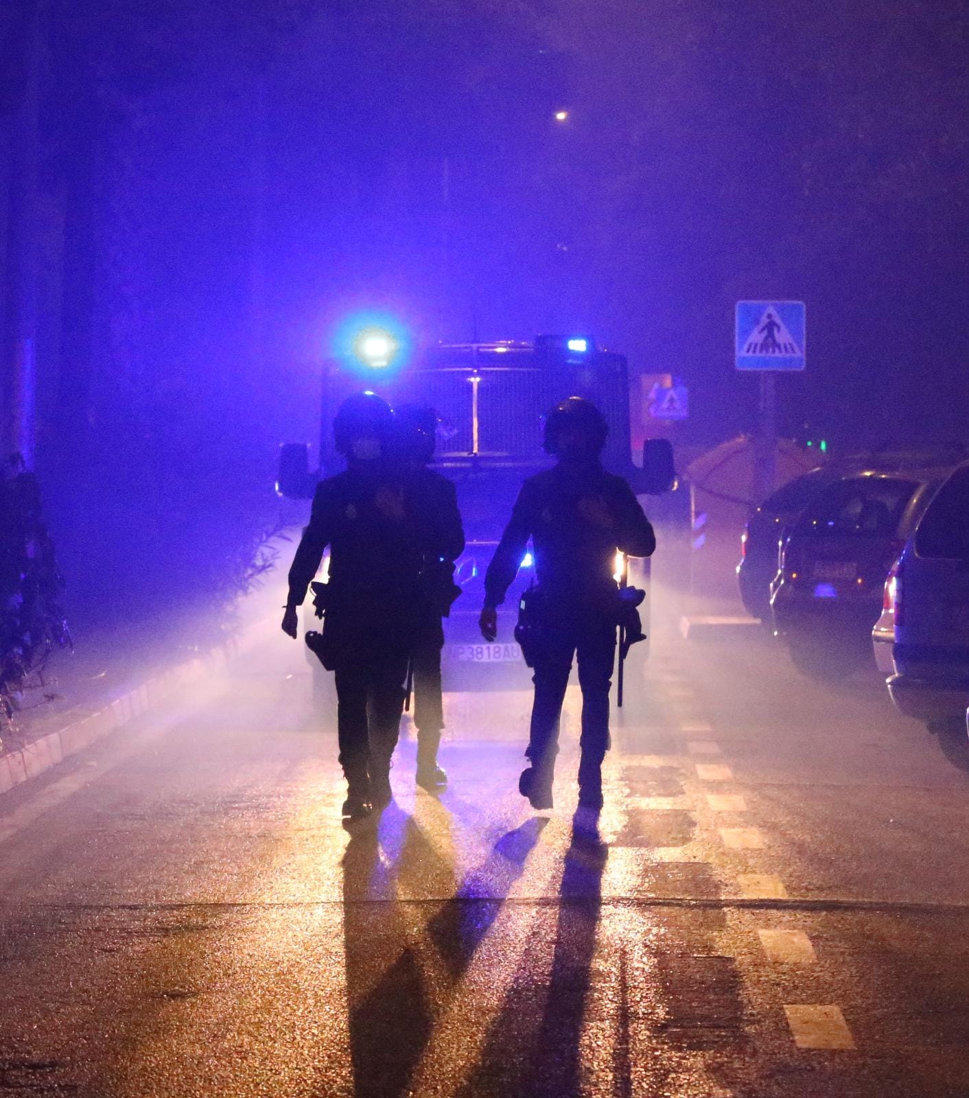 Los manifestantes se enfrentaron a la policía durante la noche del sábado 