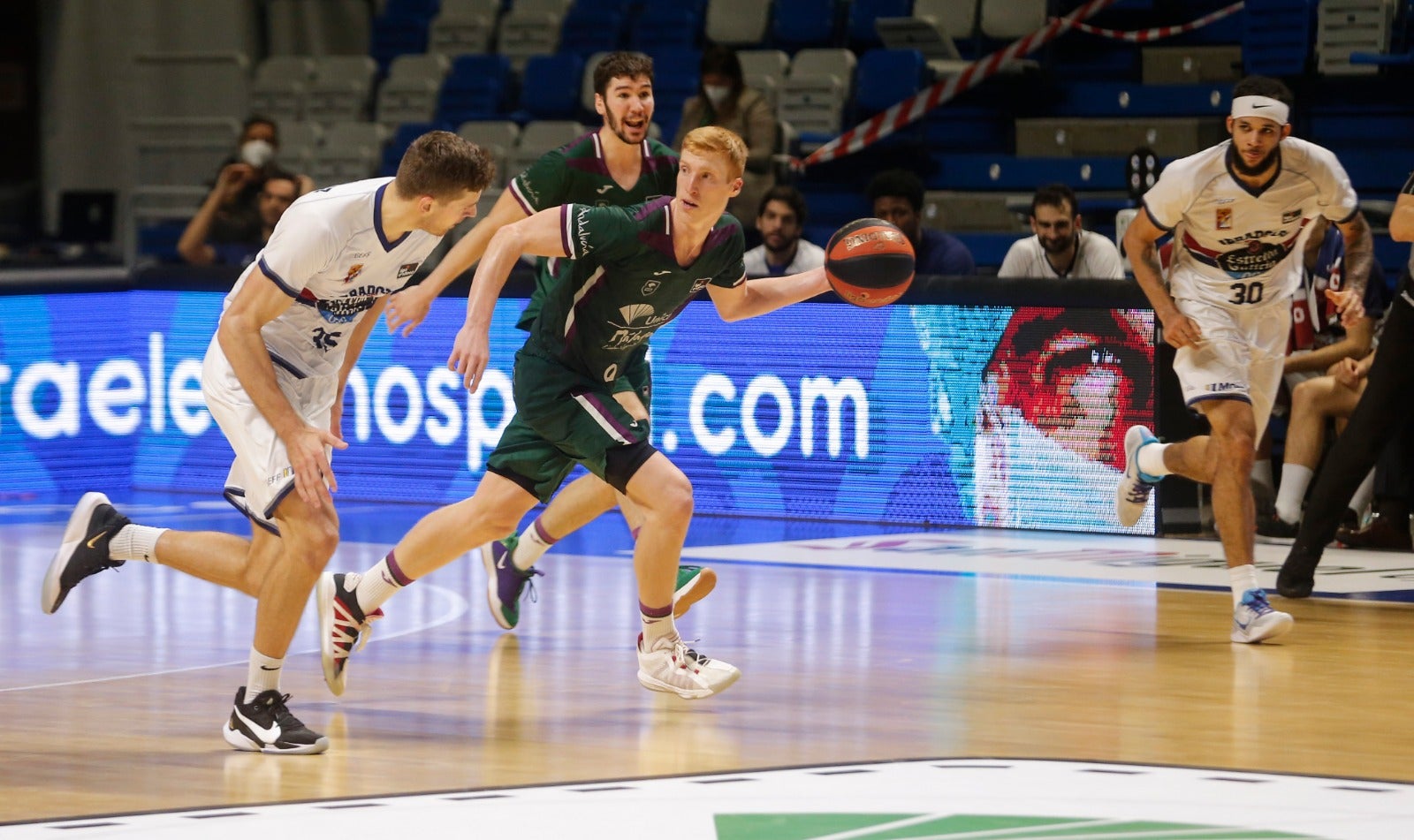 Fotos: Las mejores imágenes del Unicaja - Obradoiro