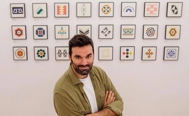 Nielo Muñoz, diseñador gráfico y creador de Málaga Patterns. 