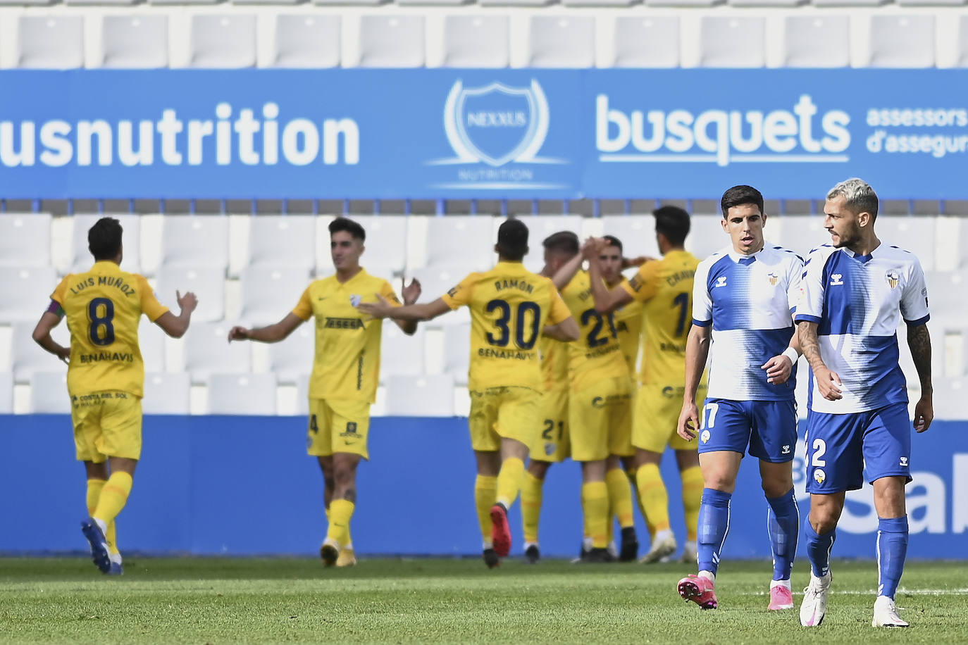 Fotos: Las imágenes del partido del Málaga en Sabadell