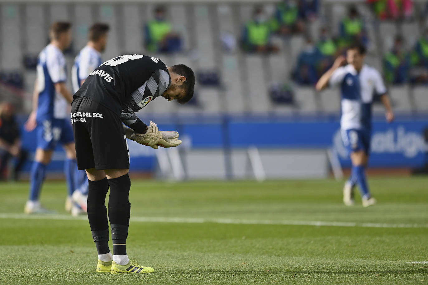 Fotos: Las imágenes del partido del Málaga en Sabadell