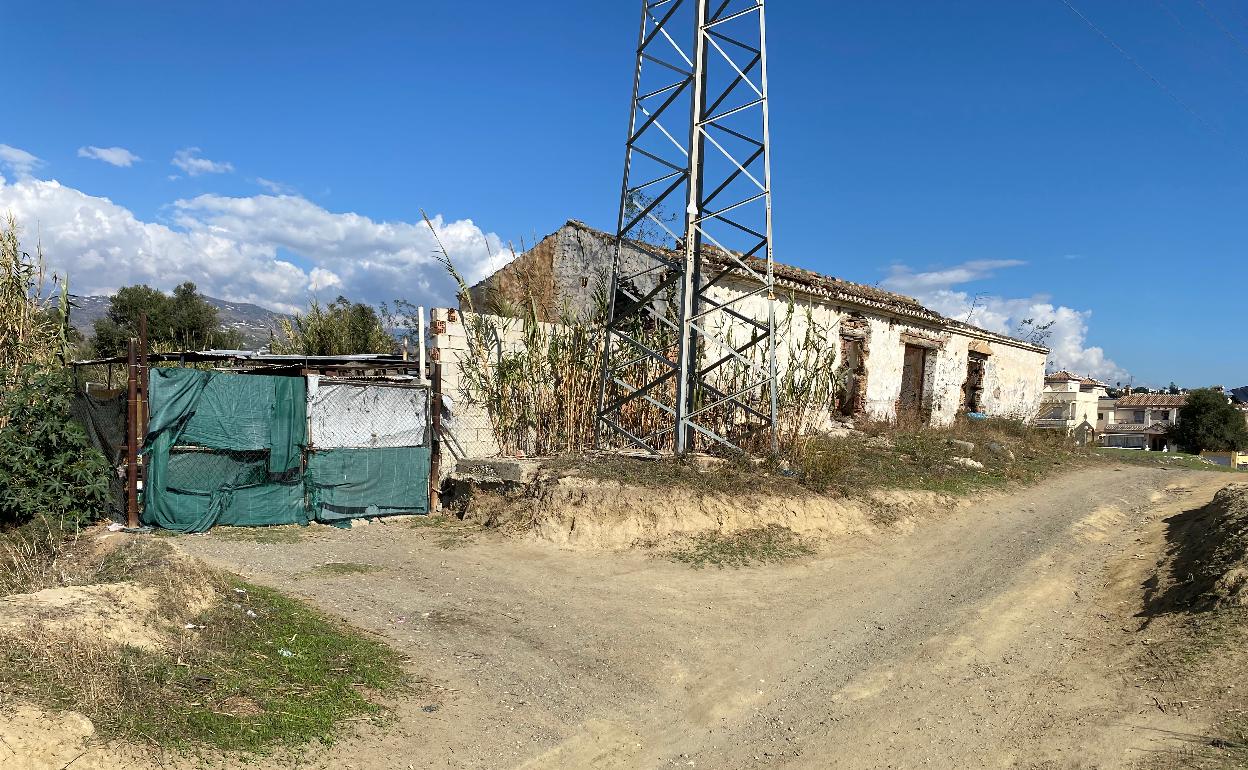 Imagen del Cortijo Los Hierros, situado junto al cauce bajo del río Seco, donde ocurrieron los hechos. 