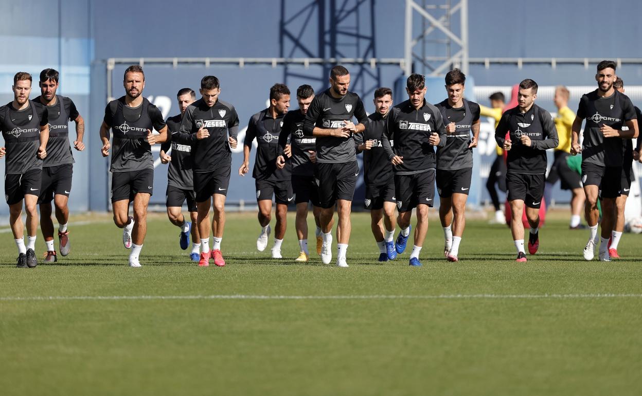 Ismael, baja de última hora en el Málaga para jugar contra la Ponferradina