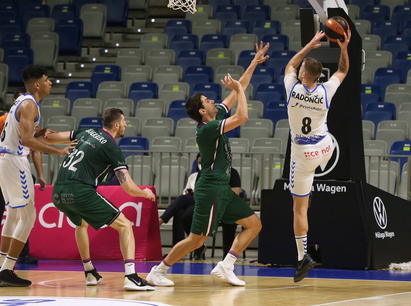 El colista se presentaba como una víctima propicia para que el equipo malagueño lograra un triunfo más que lo consolide en los puestos de 'play-off' 