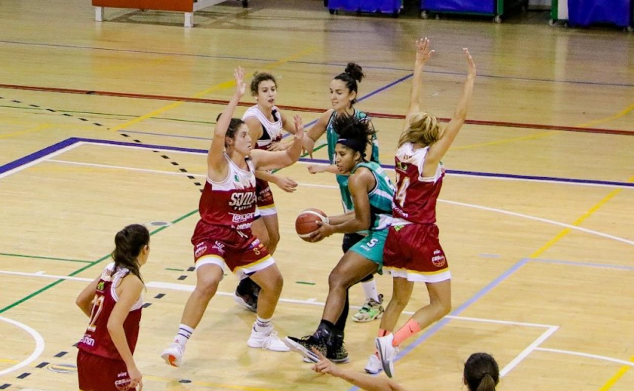 El CAB Estepona se lleva una victoria sufrida en Sevilla ante el colista (50-54)