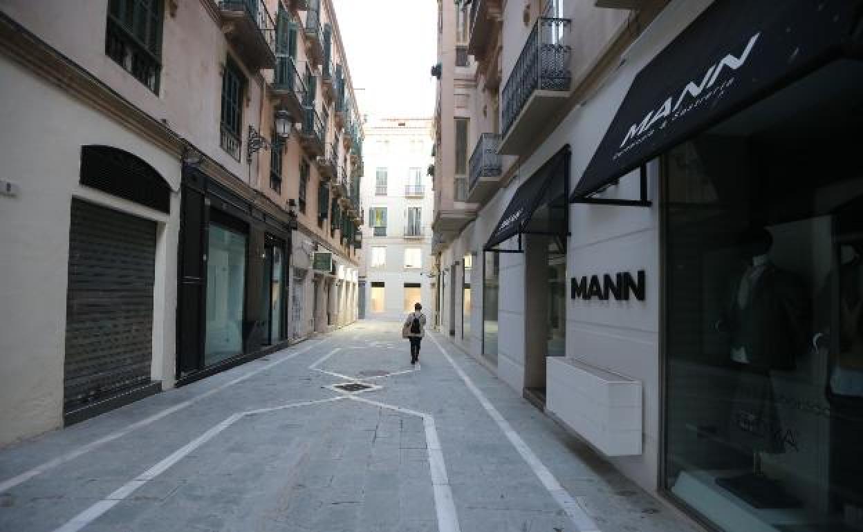 Numerosas tiendas de Málaga adelantan el horario de cierre por la bajada de las ventas por las tardes