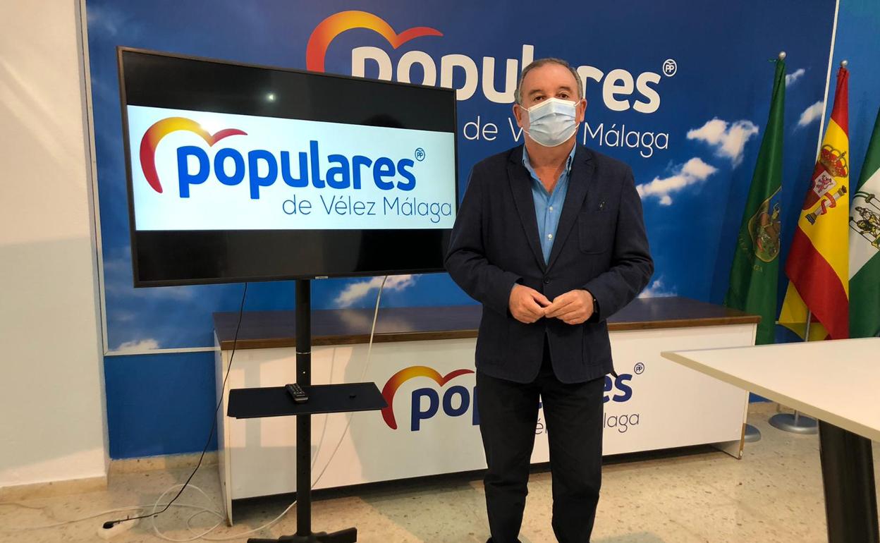 El portavoz del PP veleño, Francisco Delgado. 