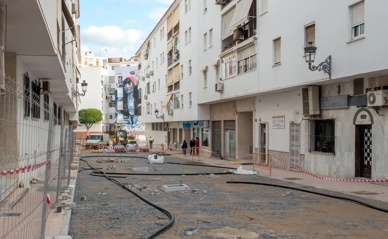 Una de las actuaciones se lleva a cabo en la calle Félix Rodríguez de la Fuente. 