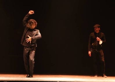 Imagen secundaria 1 - Así cantaba Málaga hace 150 años