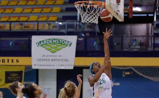 Ezeigbo fue la gran dominadora del partido. 