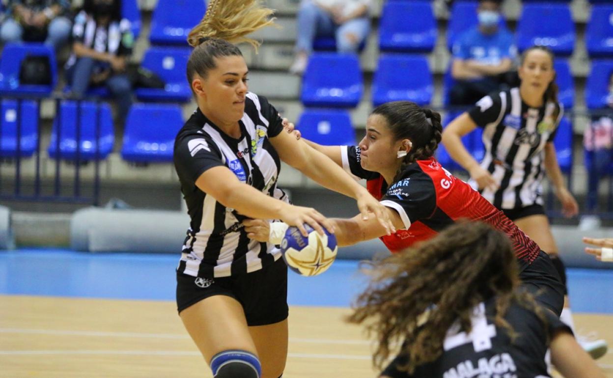 La buena racha del Málaga Norte lo devuelve a la zona alta en la División de Plata de balonmano