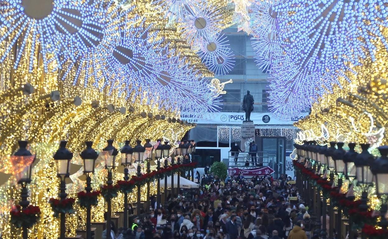 Imagen que presentaba la calle Larios el pasado viernes. 