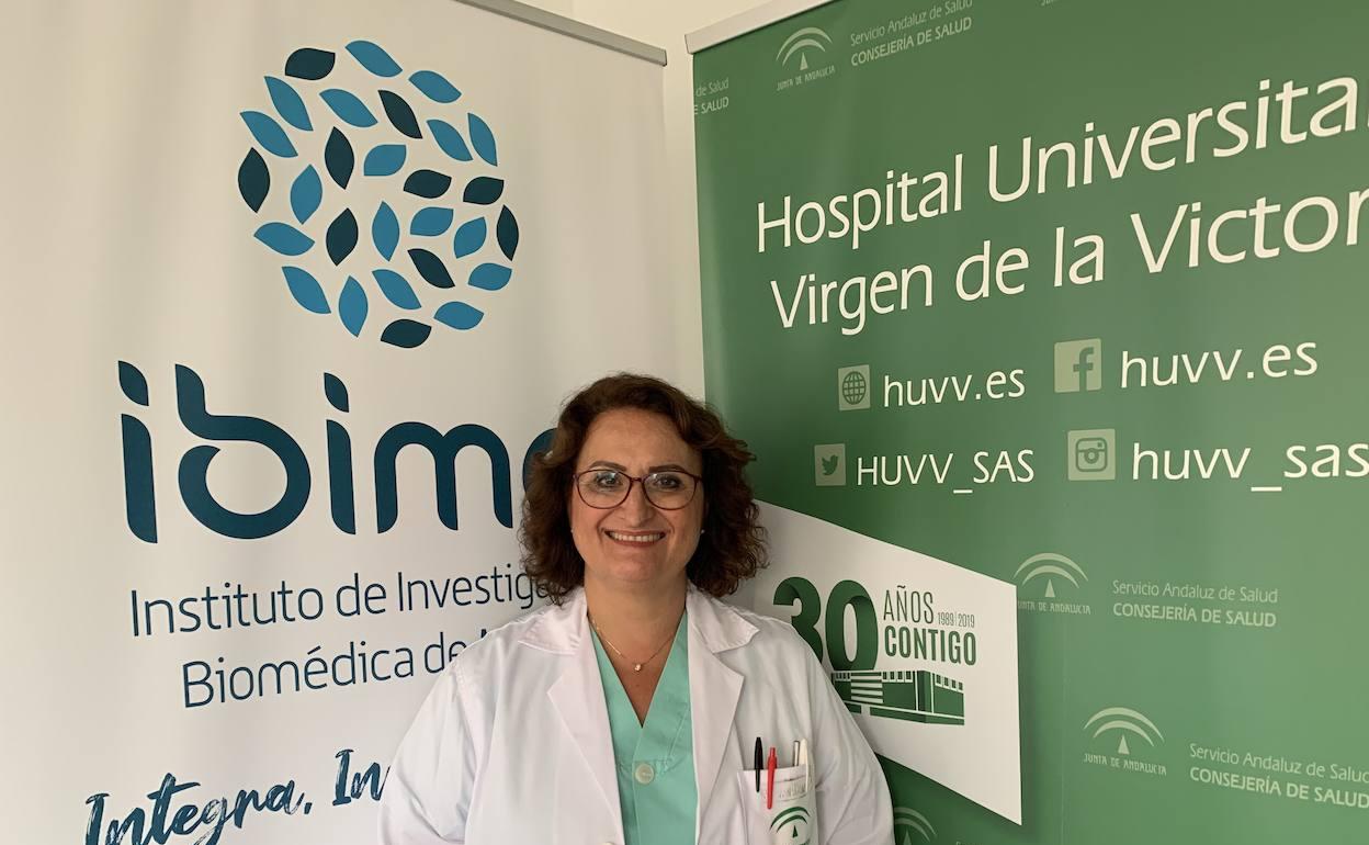 Antonia Márquez destaca la importancia de los estudios genéticos para prevenir el cáncer hereditario. 