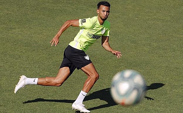 La reaparición de Hicham, en Almería dieciséis jornadas después